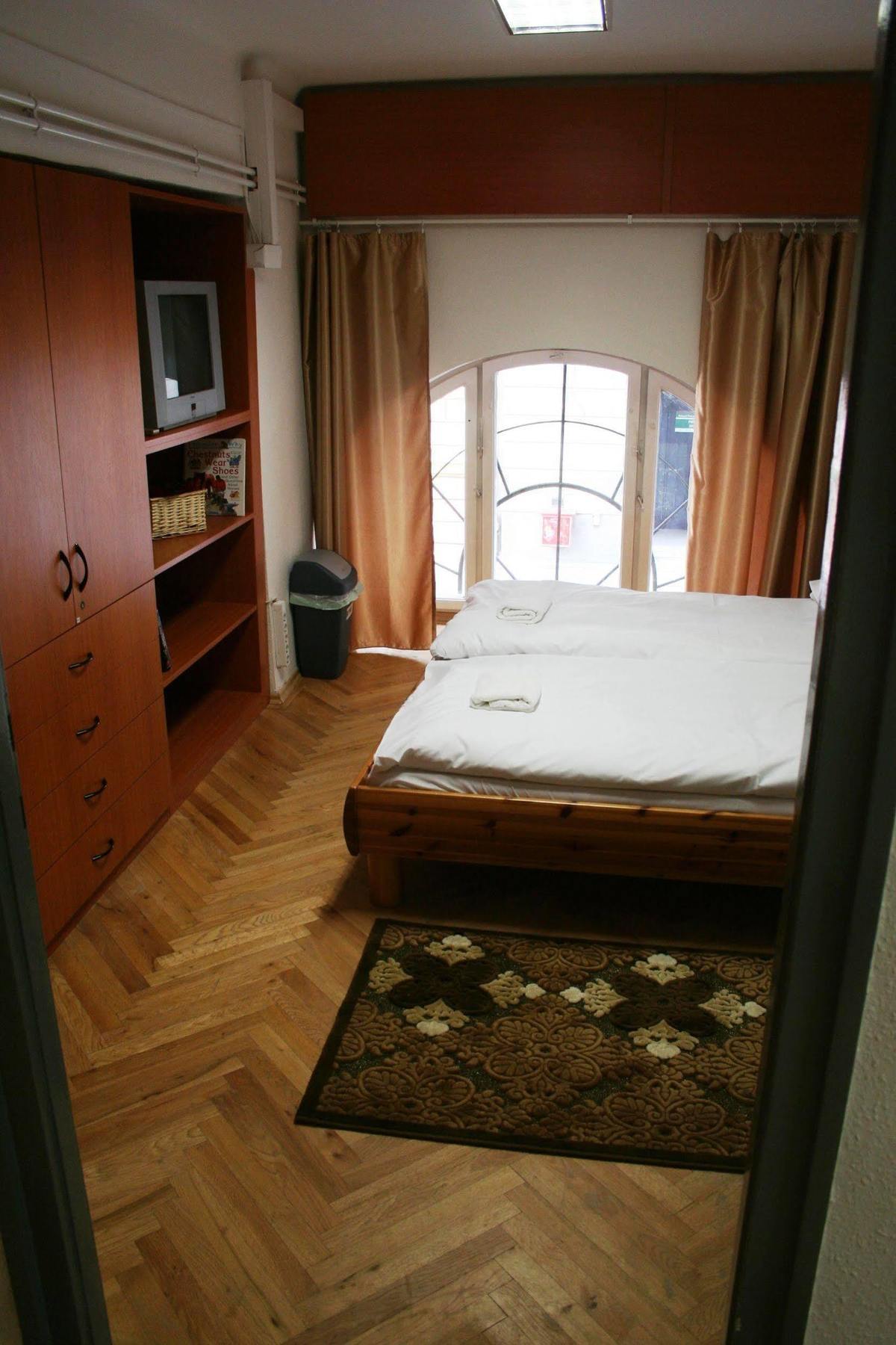 Walking Bed Budapest Hostel Budapeste Exterior foto
