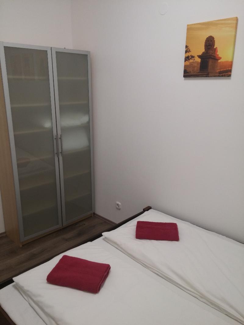 Walking Bed Budapest Hostel Budapeste Exterior foto